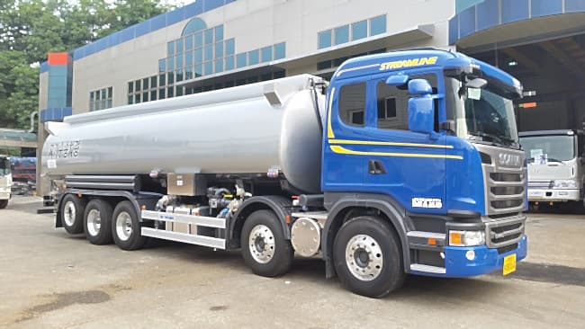 32000L fuel tanker truck